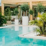 Hotel Elite Bay Durres 4*