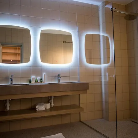 Elite Bay Durres ホテル 4*