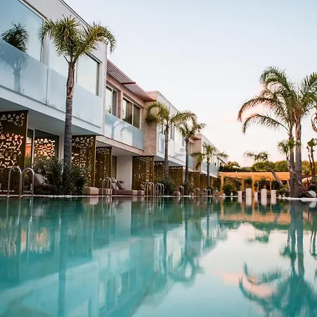 Elite Bay Durres Hotel 4*