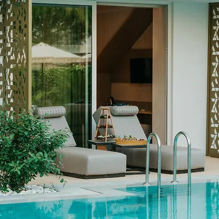 Elite Bay Durres Hotel 4*