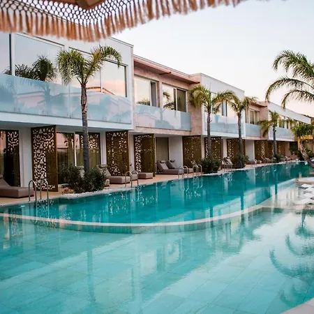 Hotel Elite Bay Durres 4*