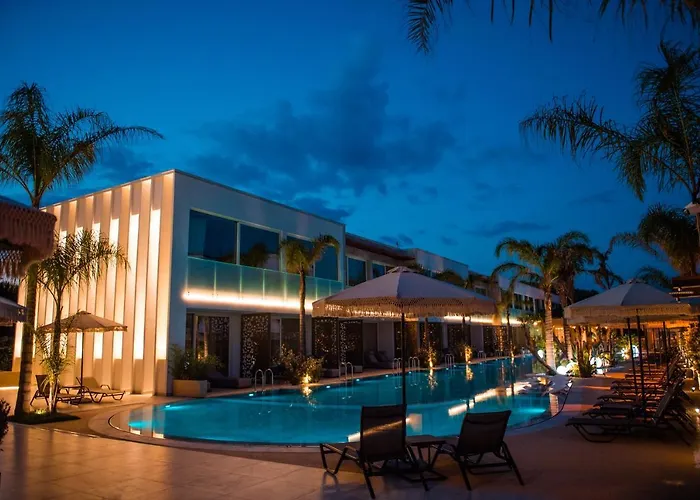 Hotel Elite Bay Durres 4*