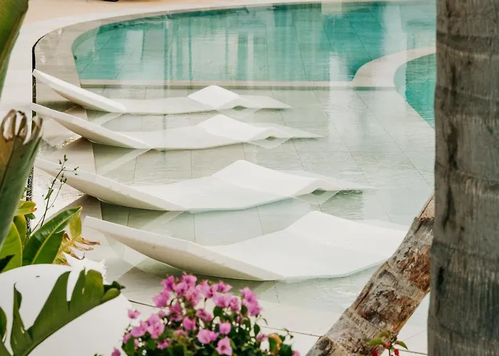 Hotel Elite Bay Durres 4*