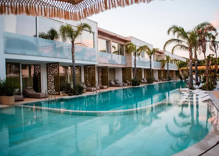 Hotel Elite Bay Durres 4*